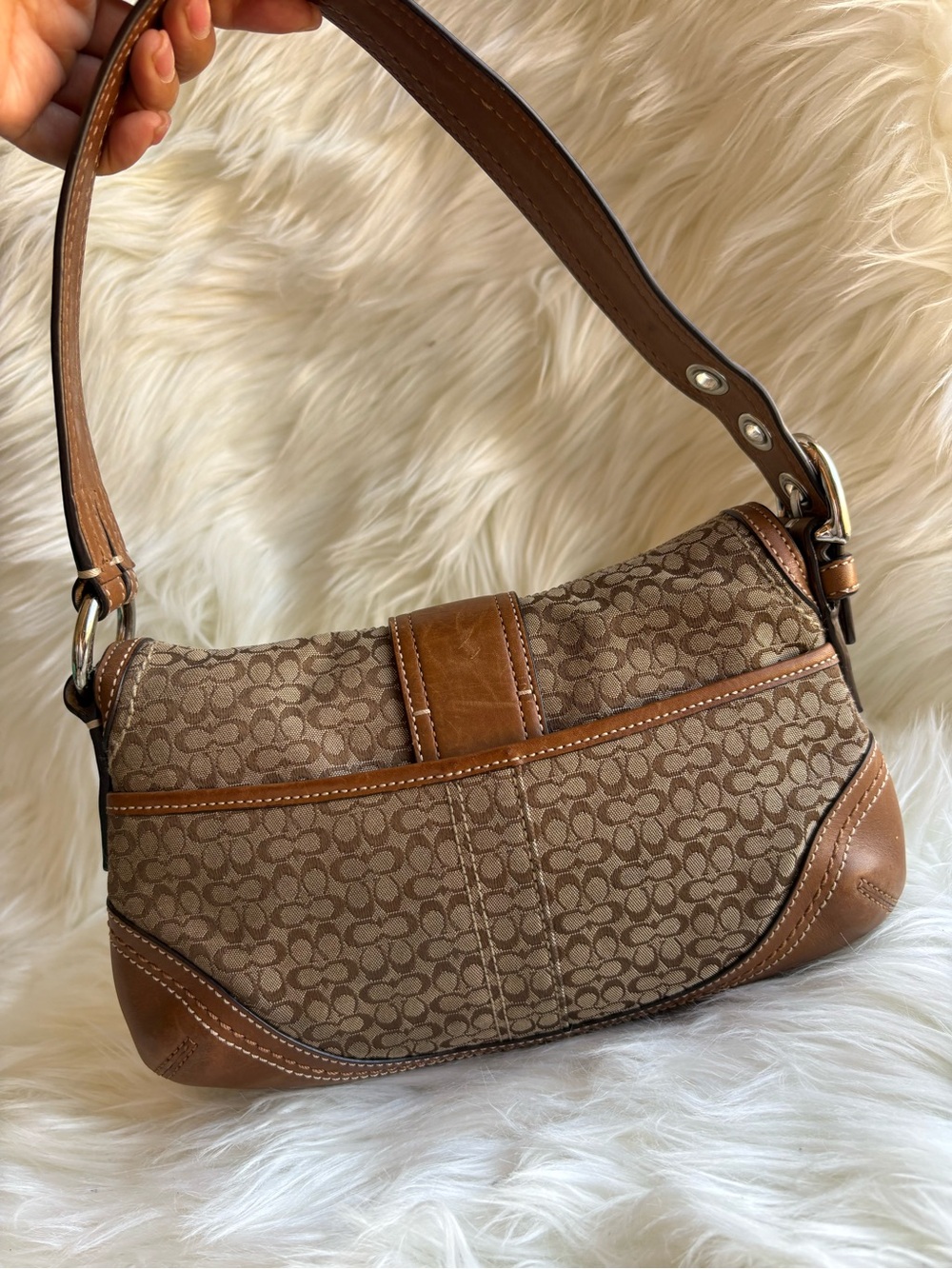 ! SOLD! COACH Soho Buckle Shoulder Bag - F10925 - Khaki Signature Leather Y2 - Picture 2 of 8